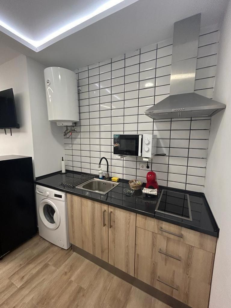 Apartamentos Rocablanca Бенидорм Стая снимка