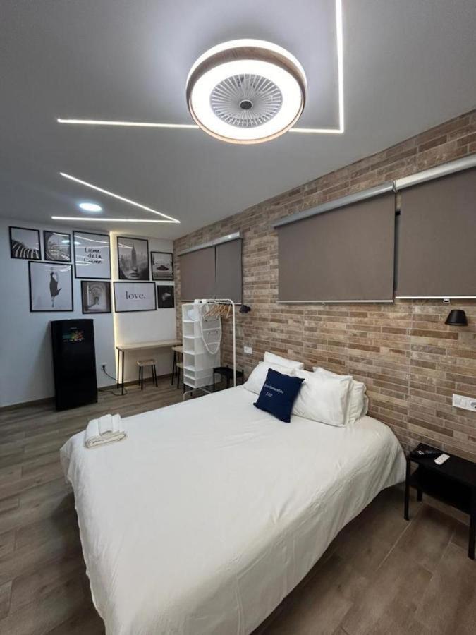 Apartamentos Rocablanca Бенидорм Екстериор снимка